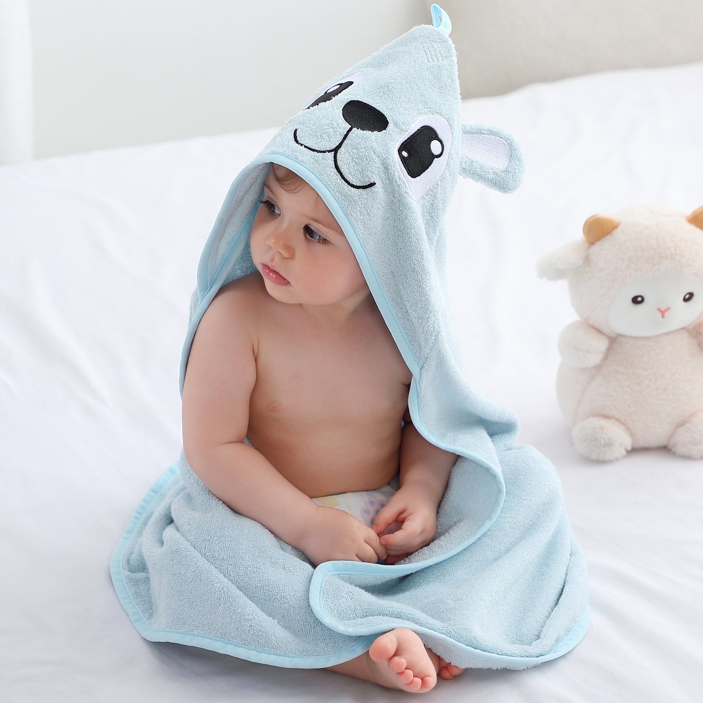 Cuddly Bear Bamboo Towel
